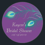 Sticker Fête des mariées Pieds Peacock<br><div class="desc">Nos autocollants de douche nuptiale en plumes de paon sont la touche finale parfaite à vos invitations wedding showers. Serait aussi une bonne étiquette de service de douche. Personnalisez simplement vos informations de douche et vous êtes tous prêts à partir ! Les invitations correspondantes et les notes de remerciement sont...</div>