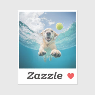 Sticker Golden Retriever Diving Tennis Ball Sous l'eau
