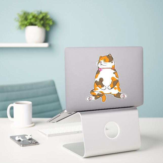 Sticker Gros Calico Chat est en vedette (Ordinateur portable sur le bureau)
