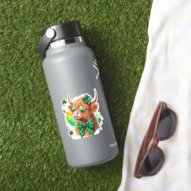 Sticker Highland Cow St Patrick's, Lucky Cow (HydroFlask Insitu)