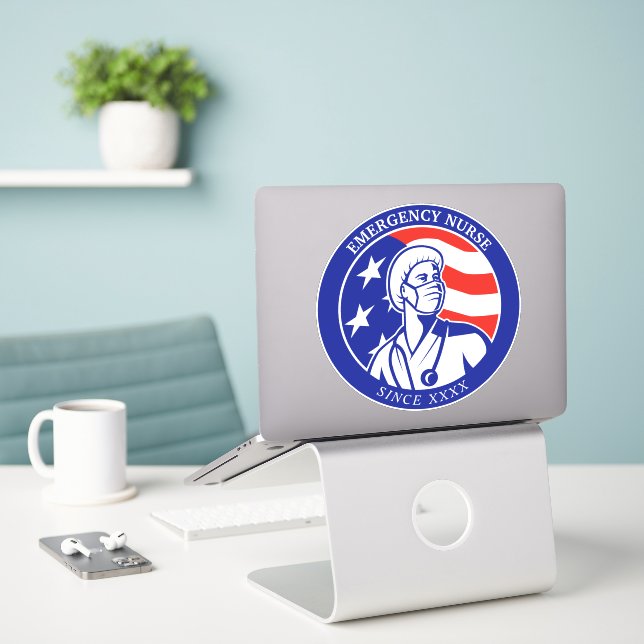 Sticker Infirmière diplômée RN Drapeau USA patriotique per (Ordinateur portable sur le bureau)