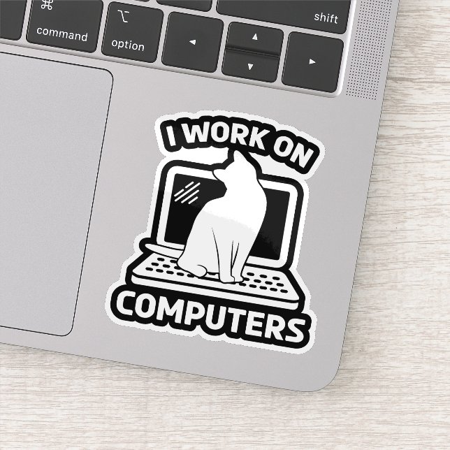 Sticker Je Travaille Sur Ordinateurs Chat Drôle (Détail)