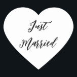 Sticker juste marié<br><div class="desc">Juste un autocollant de coeur marié.</div>