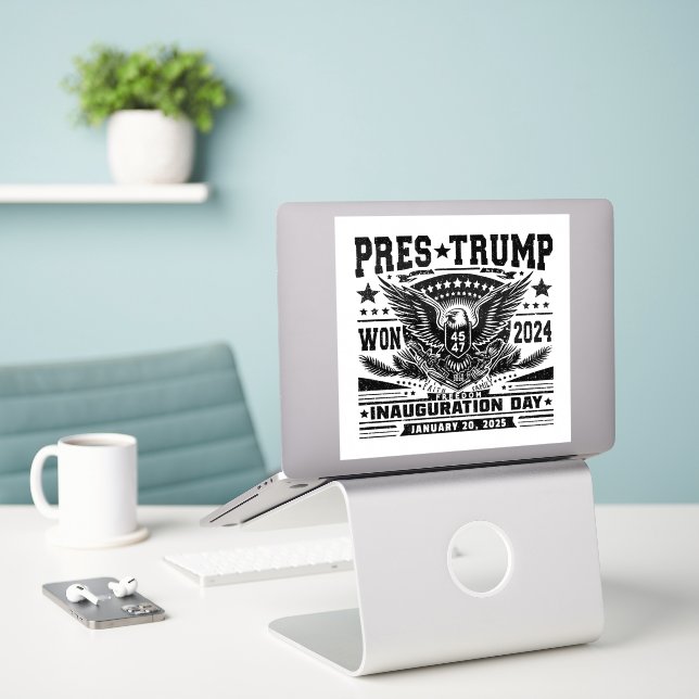 Sticker Le président Trump a gagné 2024 (Ordinateur portable sur le bureau)