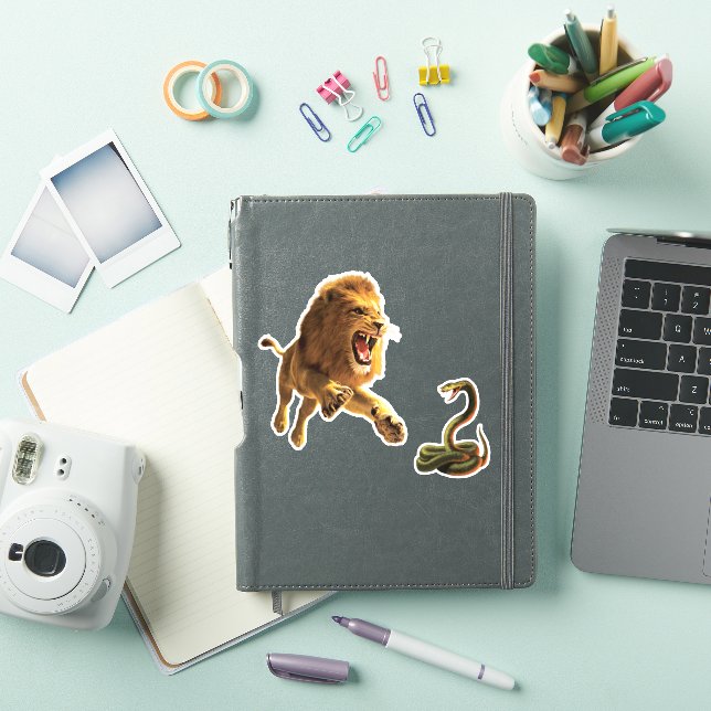 Sticker Lion mordu par cobra (Couverture iPad)