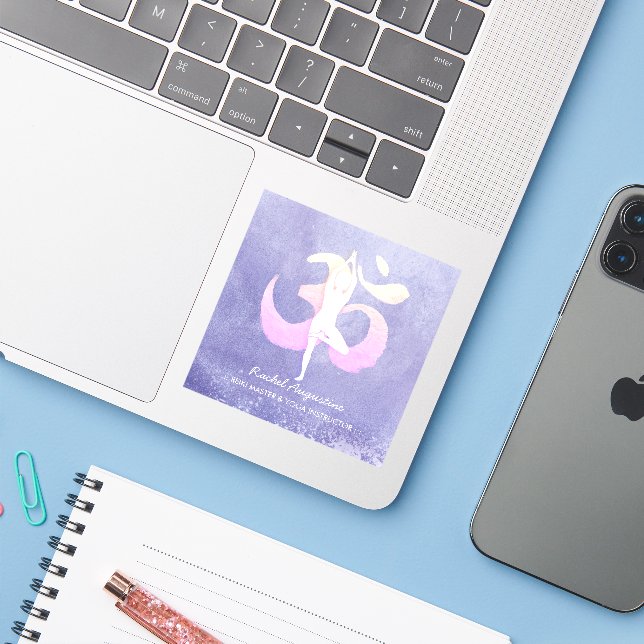 Sticker Méditation Instructeur Yoga Pose Om Sign Very Peri (Ordinateur portable avec iPhone)