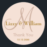 Sticker Monogram Mariage Merci<br><div class="desc">Stickers initiaux avec nom de mariée et mariée, date du mariage et un message de remerciement à l'express de votre gratitude le jour de votre mariage ou toute occasion spéciale. .Plus de couleurs sont disponibles pour votre choix. Vous pouvez également customiser la couleur et la police à l'aide du bouton...</div>