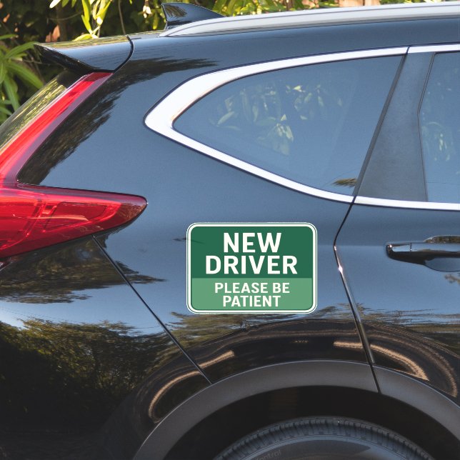 Sticker  New Driver - Please Be Patient Green Road Sign  (Coté voiture)