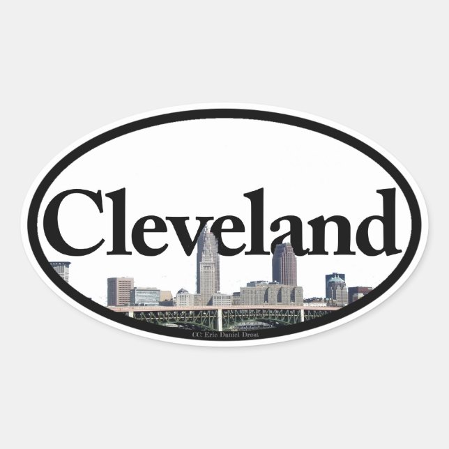 Sticker Ovale Cleveland, Ohio Skyline avec Cleveland dans le cie (Devant)