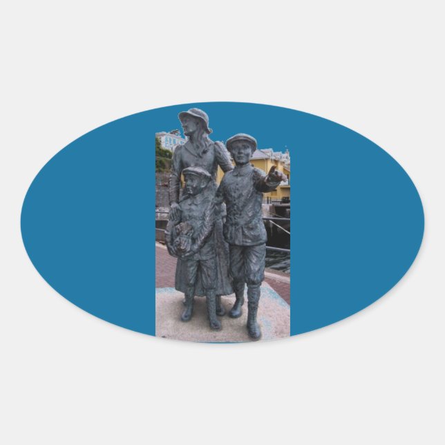Sticker Ovale Cobh, Irlande Statues (Devant)