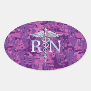Sticker Ovale Infirmière inscrite RN Silver Caduceus sur Camo Ro