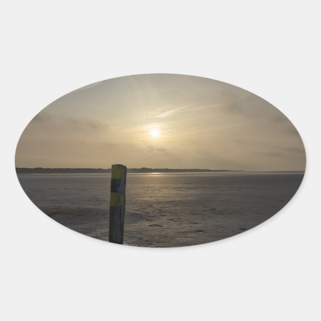 Sticker Ovale Plage en mer du Nord (Devant)