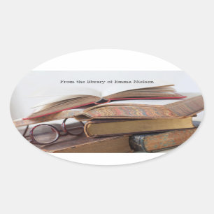 Sticker Ovale Vieux livres avec des lunettes