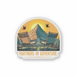 Sticker Partenaires d'aventure Camping rétro en montagne