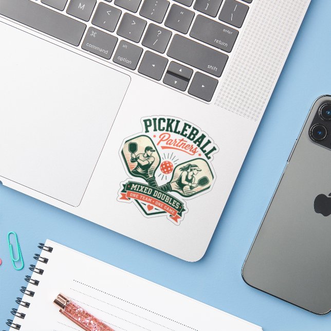Sticker Partenaires de pickleball en double mixte (Ordinateur portable avec iPhone)