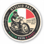 Sticker Pass Stelvio | Passo Dello Stelvio | Motorcycle<br><div class="desc">Stelvio Pass fait dans un emblème de style vintage et en détresse. Il s'agit d'un célèbre col de montagne situé le long des Alpes orientales en Italie.</div>