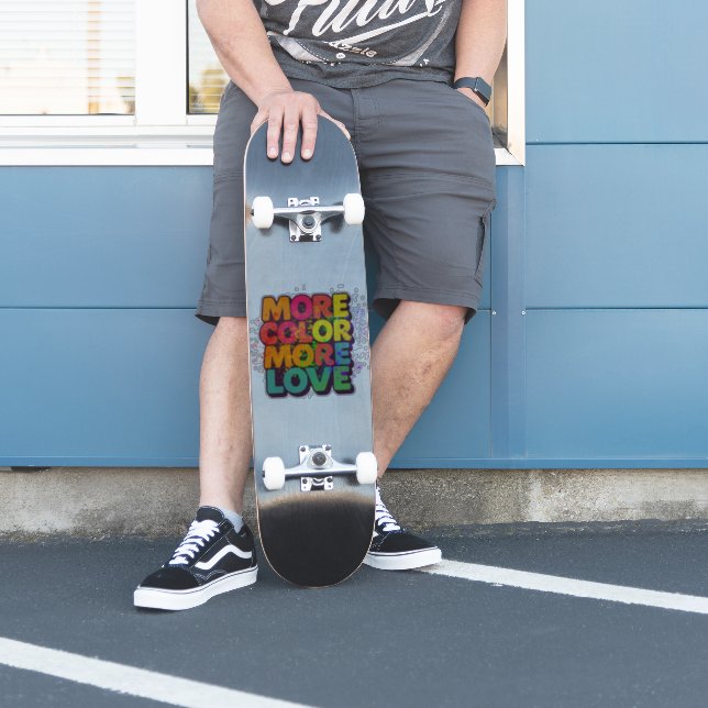 Sticker Plus de couleur, plus d'amour, typographie ludique (Patineur)