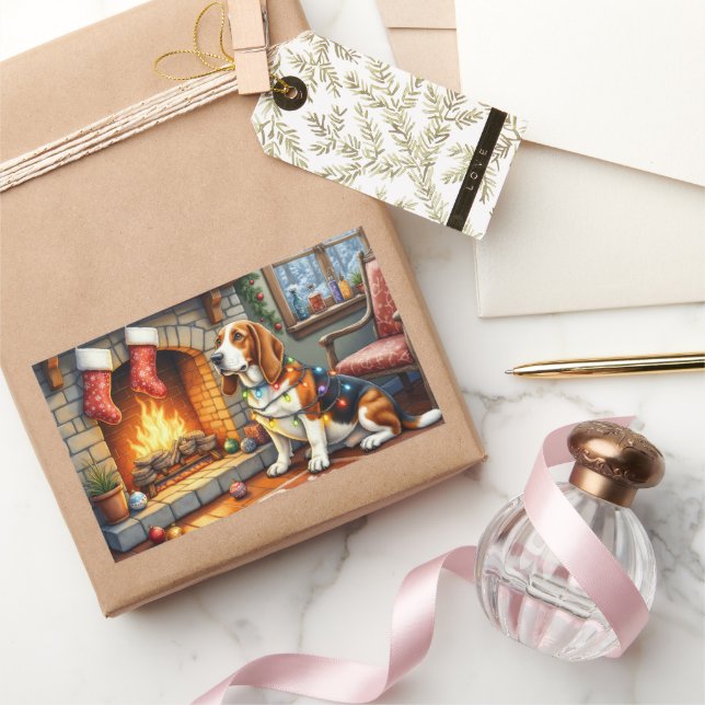 Sticker Rectangulaire Basset Hound Fireplace with Christmas Lights (Cadeaux)