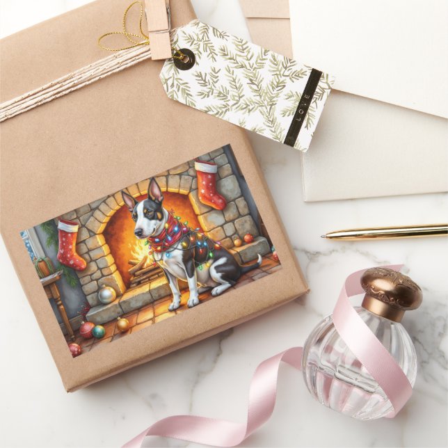 Sticker Rectangulaire Bull Terrier Cheminée avec Lumières de Noël (Cadeaux)