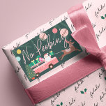 Sticker Rectangulaire Pas de Peeeer rose Noël Van Père Noël & Reindeer<br><div class="desc">Pas De Peeking Avant Sticker De Noël. Célébrez la saison des fêtes magiques et festives avec notre autocollant de Noël sur mesure. Notre design de vacances vintage dispose d'une camionnette rétro rose girly mignonne avec des cadeaux colorés lumineux livrés sur le toit de la camionnette. Le Père Noël regarde sa...</div>