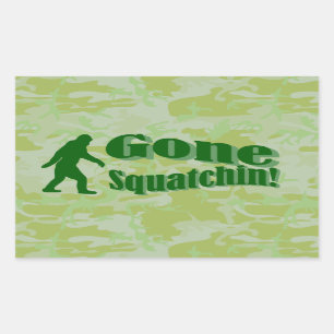 Sticker Rectangulaire Texte Gone Squatchin sur camouflage vert