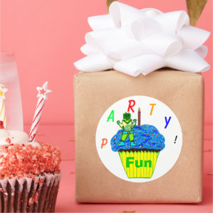 Sticker Rond 10e anniversaire Green Boy Robot et Stars de vaiss