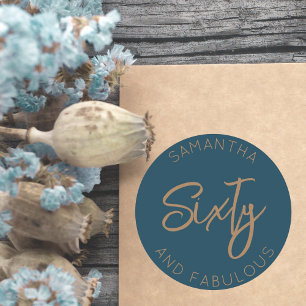 Sticker Rond 60e anniversaire Soixante et fabuleux moderne Blue