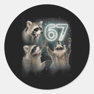 Sticker Rond 67 Meme Raton laveur Hurle à la Lune 67 6 7 Hallow