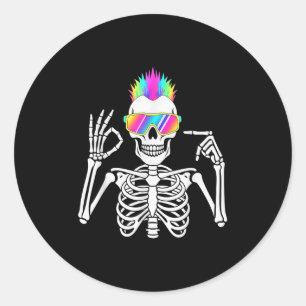 Sticker Rond 67 squelette Gen Alpha drôle six sept Halloween mo