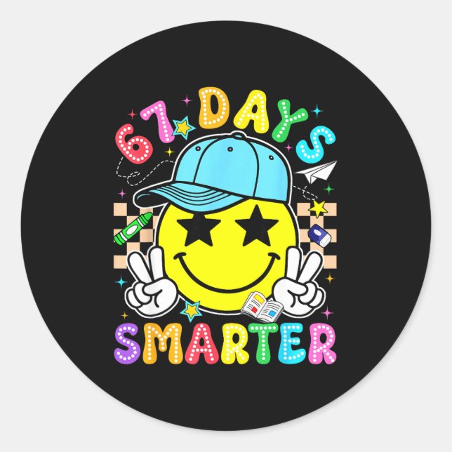 Sticker Rond 67th Day Of School 67 Days Smarter Teacher Boy Gir (Devant)