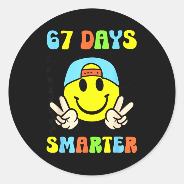 Sticker Rond 67th Day Of School Shirt 67 Days Smarter Teacher B (Devant)