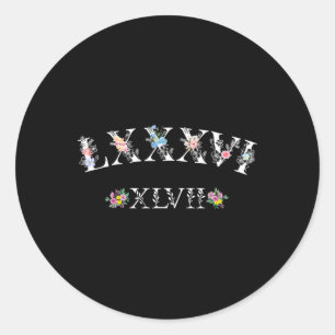 Sticker Rond 86 47 Numéros Romains Floral 8647 Subtil Anti Trum