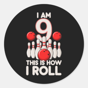Sticker Rond 9 ans Vieux Bowling Party 9e Anniversaire C'est co