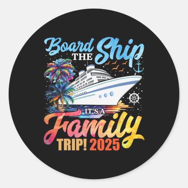 Sticker Rond À bord Le bateau C'est un voyage en famille 2025 M (Devant)