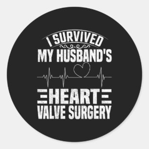 Sticker Rond A survécu à la chirurgie de la valvule cardiaque d