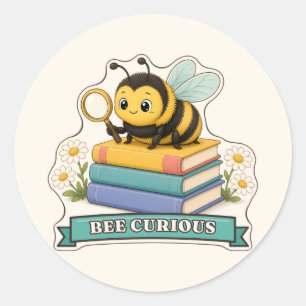 Sticker Rond Abeille Curieuse Abeille Floue avec Loupe