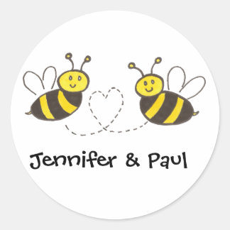Sticker Rond Abeilles de miel au coeur avec des noms personnali