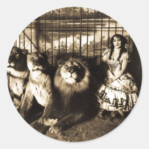 Sticker Rond Adjie et les Lions 1899