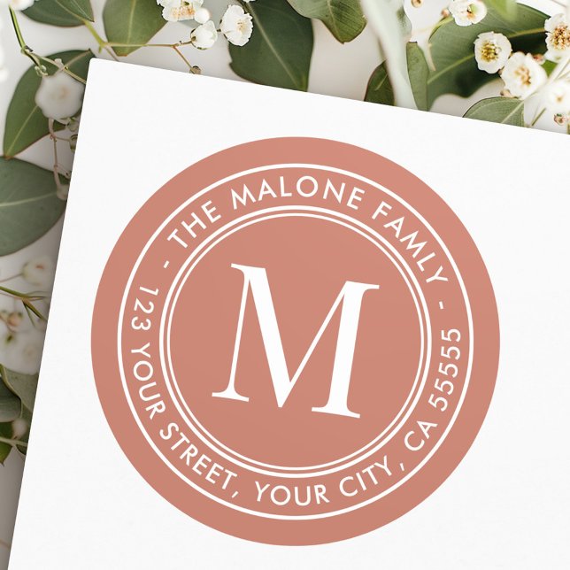 Sticker Rond Adresse de retour marron en terre cuite initiale d (Monogram initial terracotta brown return address classic round sticker)