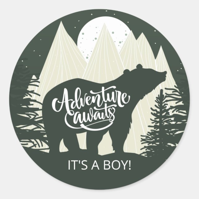 Sticker Rond Adventure Await Bear C'est un garçon (Devant)
