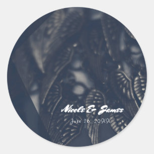 Sticker Rond Ailes de l'Ange Noir Gothique Glam Faveur Personna