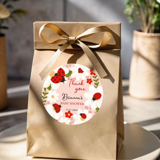 Sticker Rond Aimer les marguerites de coccinelle mignonne baby  (Love bug daisies cute ladybug baby shower favors personalized thank you stickers)