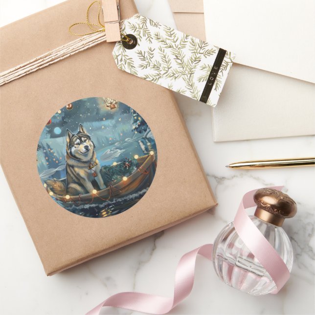 Sticker Rond Alaskan Malamute Noël Festive Voyage (Cadeaux)