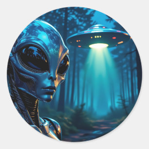 Sticker Rond Alien et OVNI hyper réaliste dans la forêt
