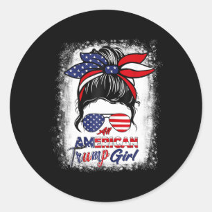 Sticker Rond American Trump Girl 4 juillet Messy Bun Pro Trum