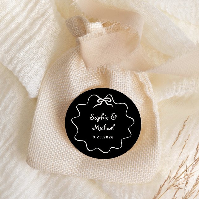 Sticker Rond Amour | Black Illustrated French Bow Mariage (Créateur téléchargé)