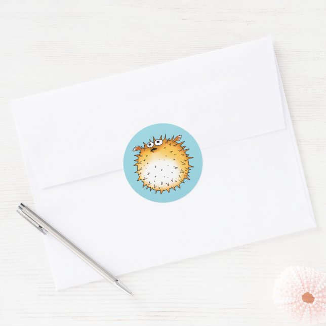 Sticker Rond Amusant dessin animé Puffer Poisson Design (Enveloppe)