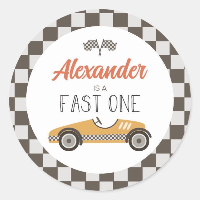 Sticker Rond Anniversaire Fast One voiture de course jaune (Devant)