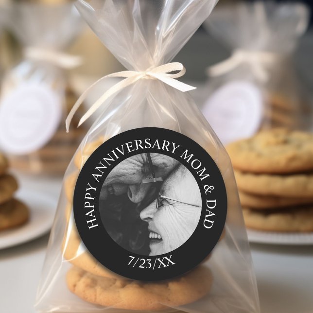 Sticker Rond Anniversaire heureux personnalisé (Créateur téléchargé)