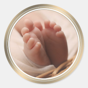 Sticker Rond Annonce de naissance Bébé nouveau-né petits pieds 